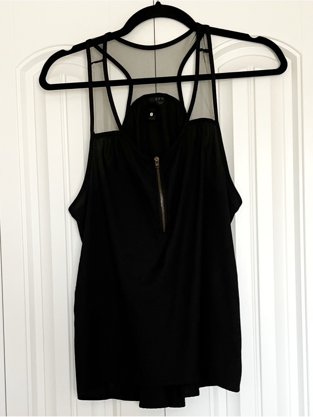 Divided Racer-Back Zipper Tank Top